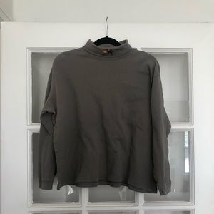 Vintage Olive green embroidered turtleneck